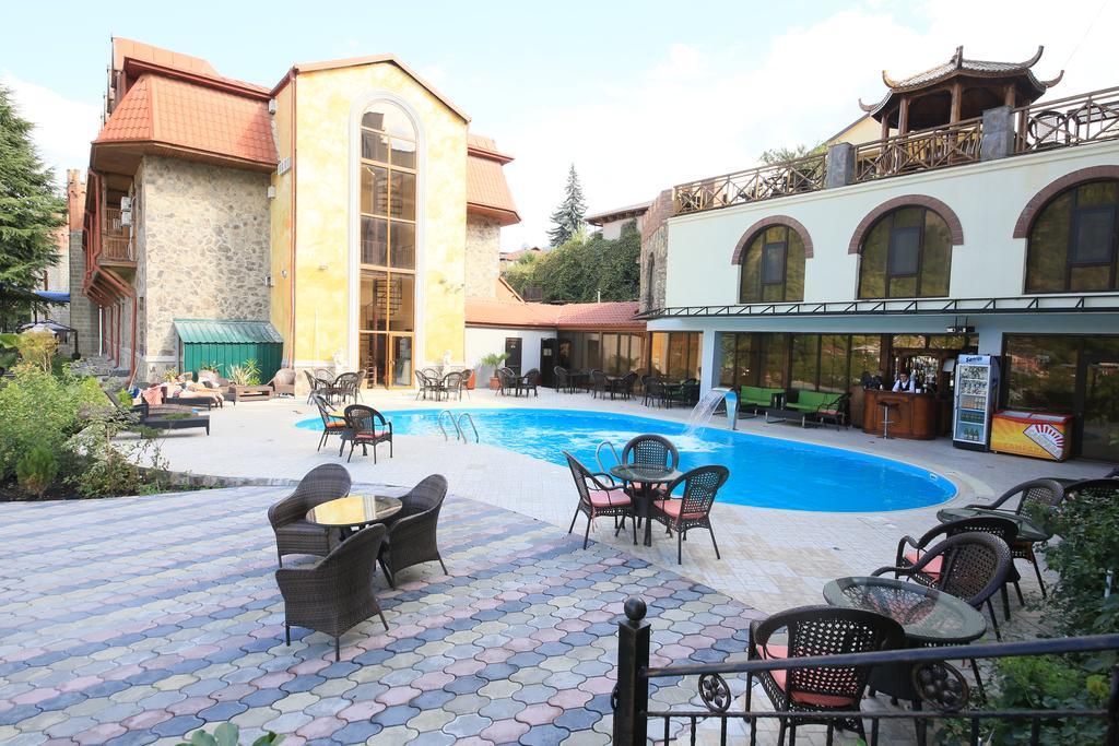 Borjomi Palace Health & Spa Center Exterior foto