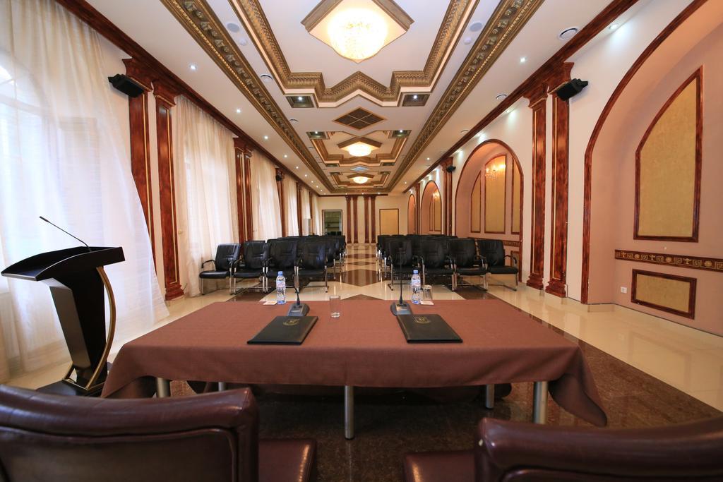 Borjomi Palace Health & Spa Center Exterior foto